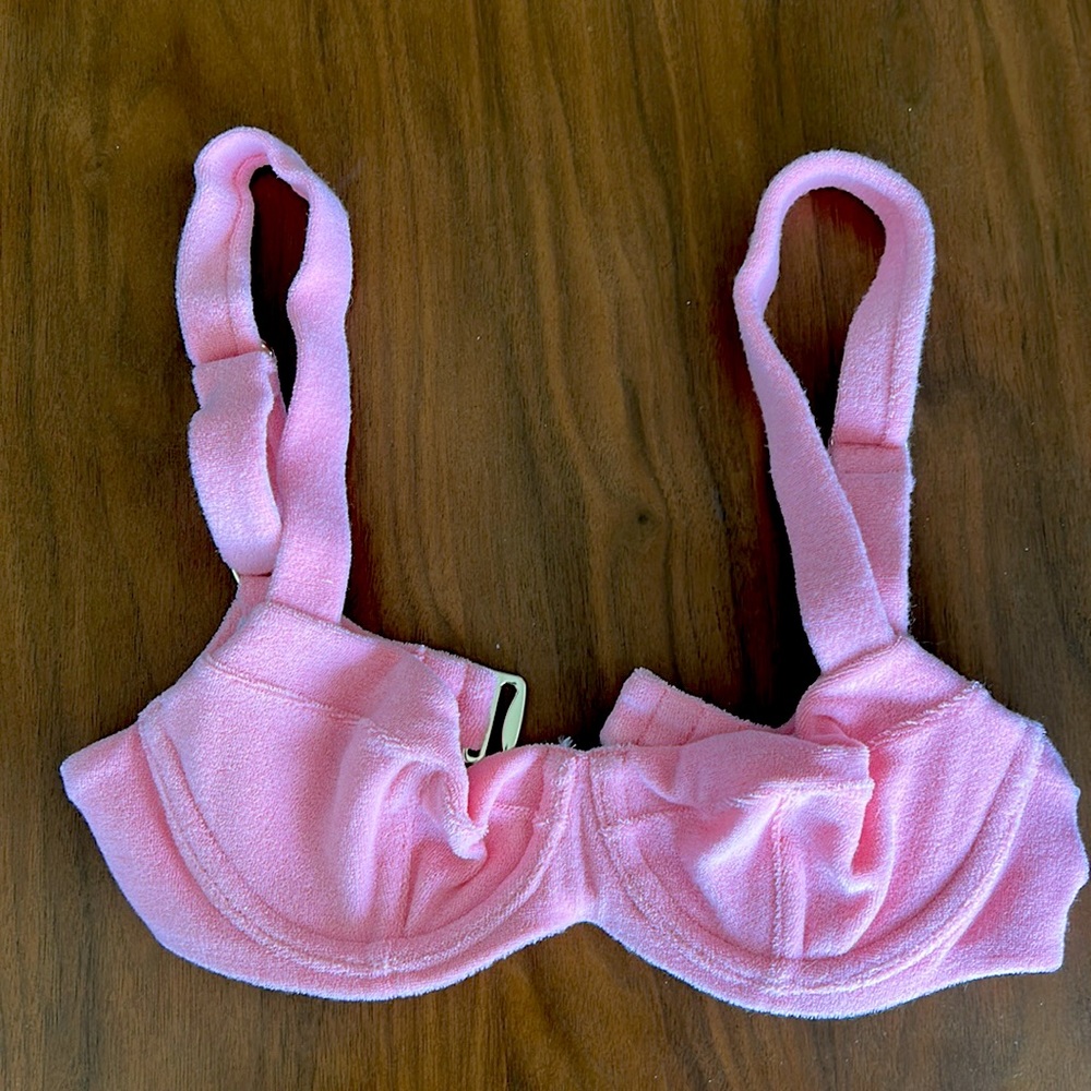 NWT Victorias Secret Bikini Top - 32B